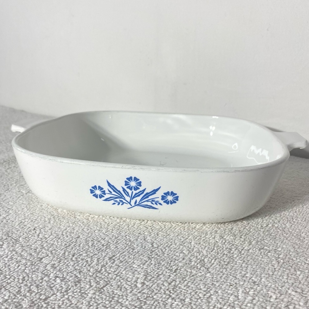 Vintage Corningware Blue Cornflower 10” Casserole Dish